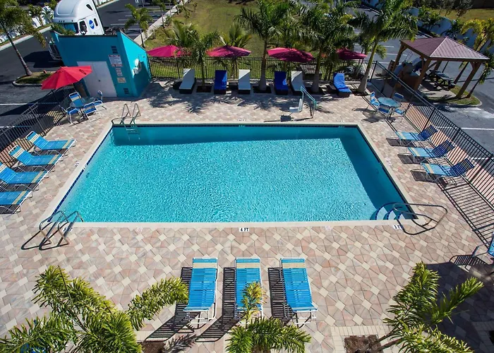 Days Inn By Wyndham Sarasota Bay